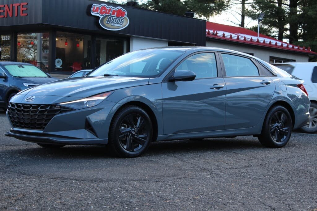 2022 Hyundai Elantra Hybrid Blue FWD