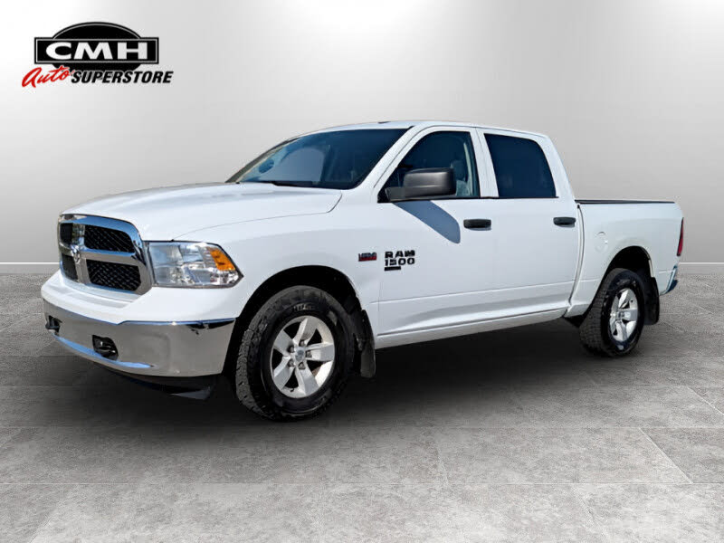 2023 RAM 1500 Classic SLT Crew Cab 4WD