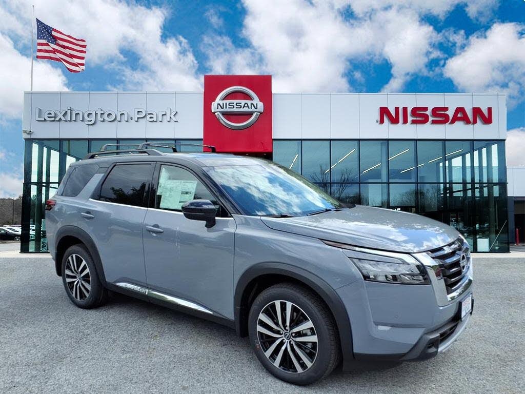 2025 Nissan Pathfinder Platinum 4WD