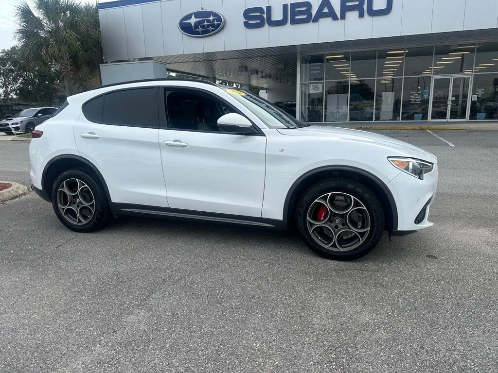 2022 Alfa Romeo Stelvio Ti AWD