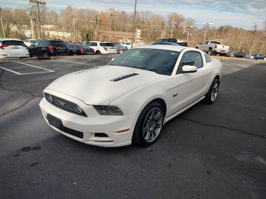 2013 Ford Mustang GT Premium Coupe RWD