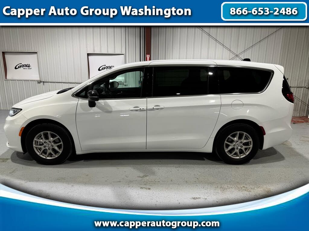 2025 Chrysler Pacifica Select FWD