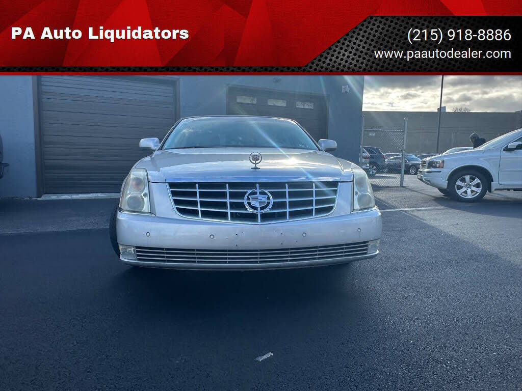 2010 Cadillac DTS Luxury FWD