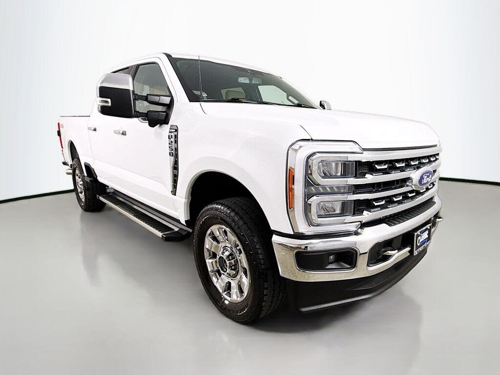 2023 Ford F-250 Super Duty Lariat Crew Cab 4WD