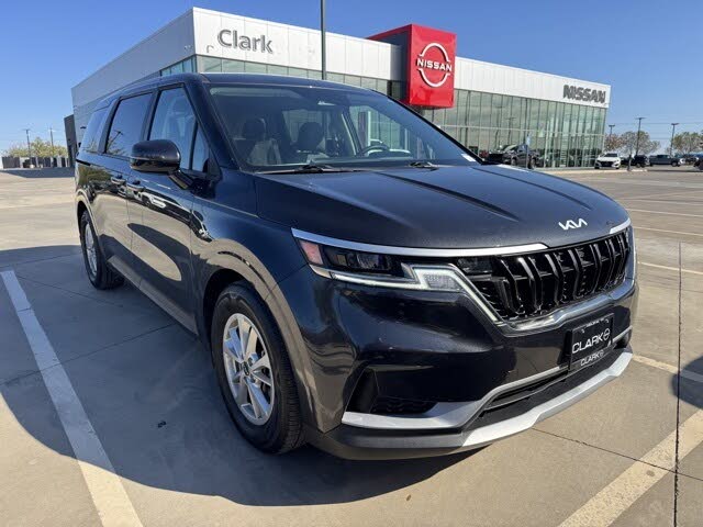 2024 Kia Carnival LX FWD