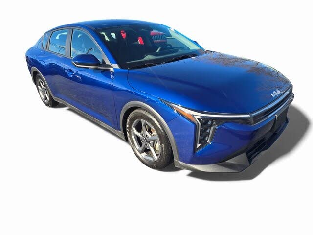 2025 Kia K4 LXS FWD