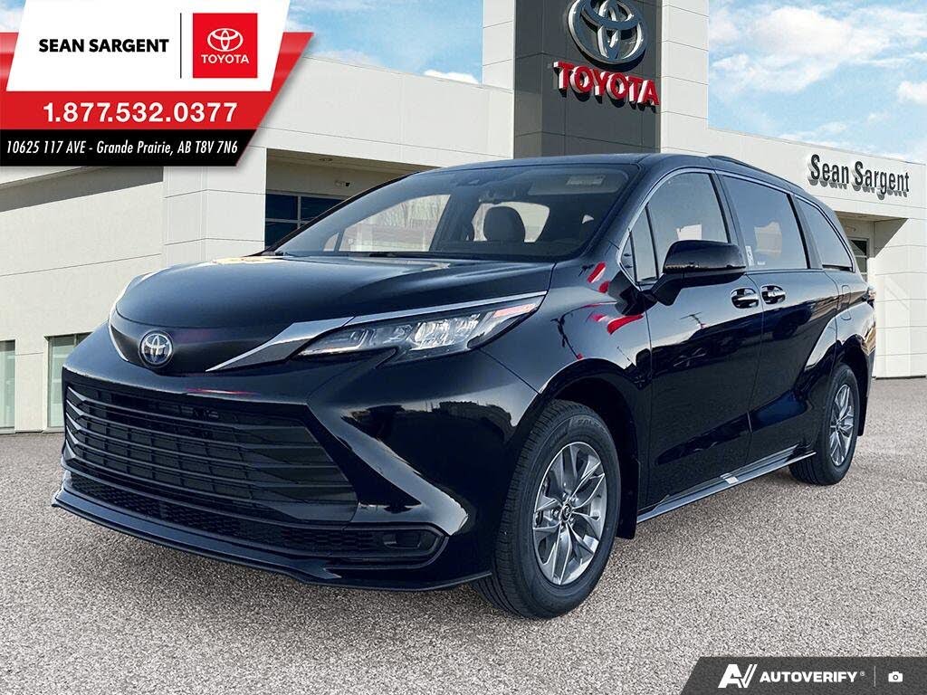 2025 Toyota Sienna XLE 8-Passenger FWD