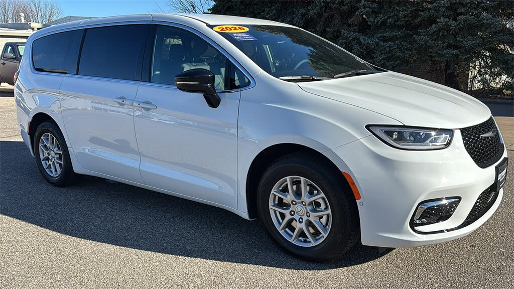 2026 Chrysler Pacifica Select FWD