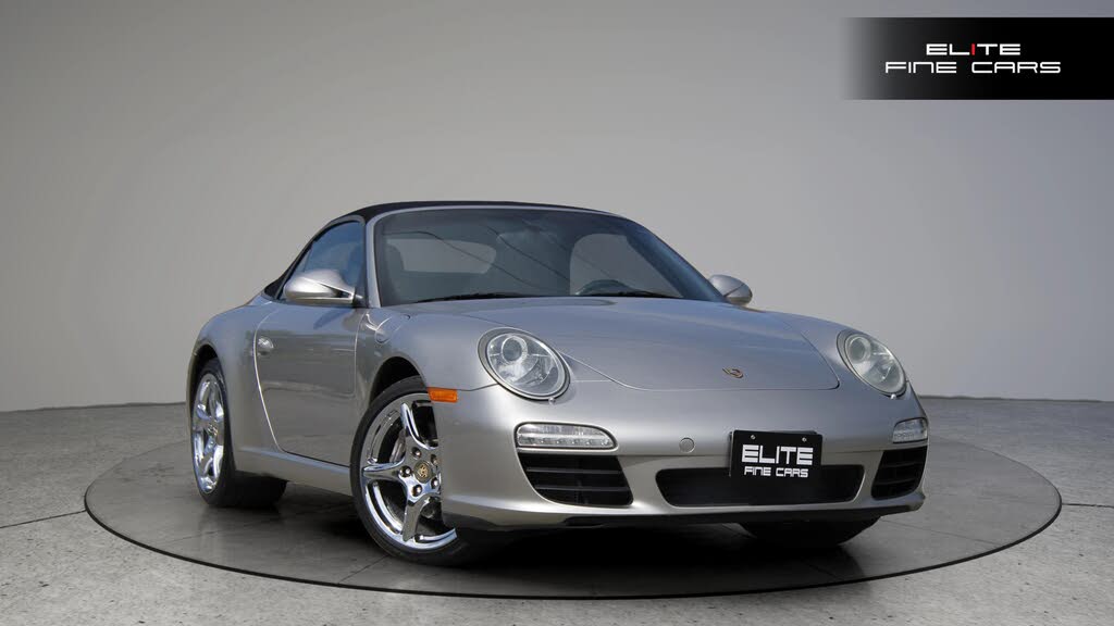 Porsche 911 Carrera Cabriolet RWD 2011