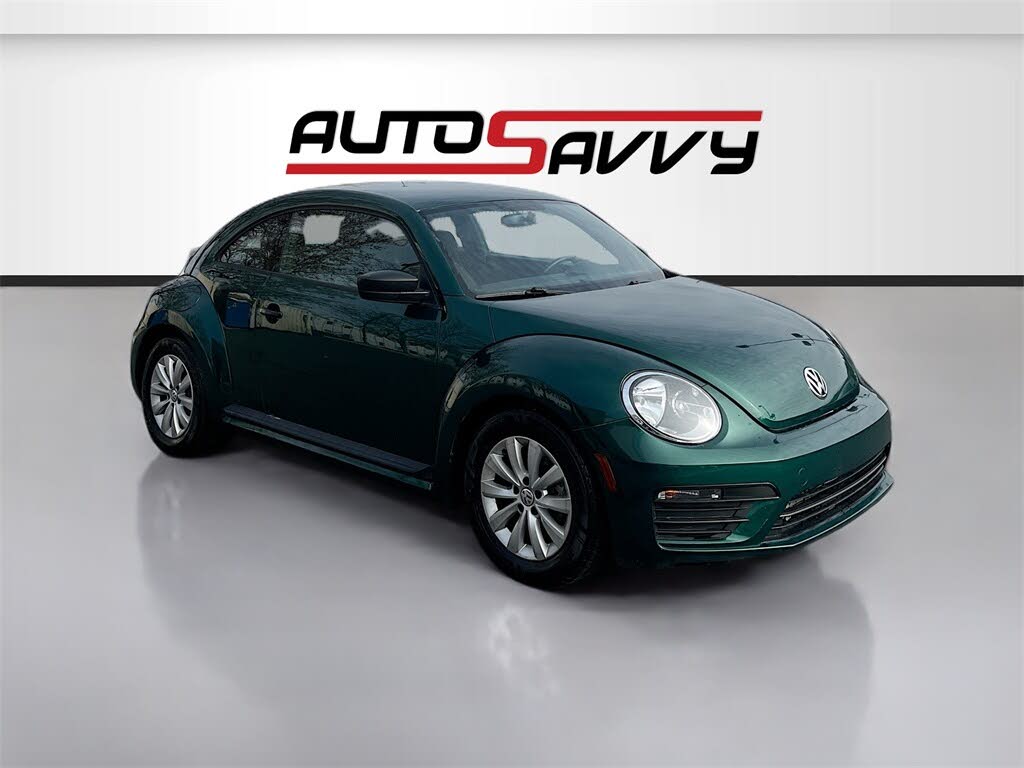 2018 Volkswagen Beetle 2.0T S Hatchback FWD