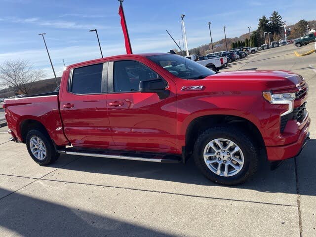 2022 Chevrolet Silverado 1500 RST Crew Cab 4WD