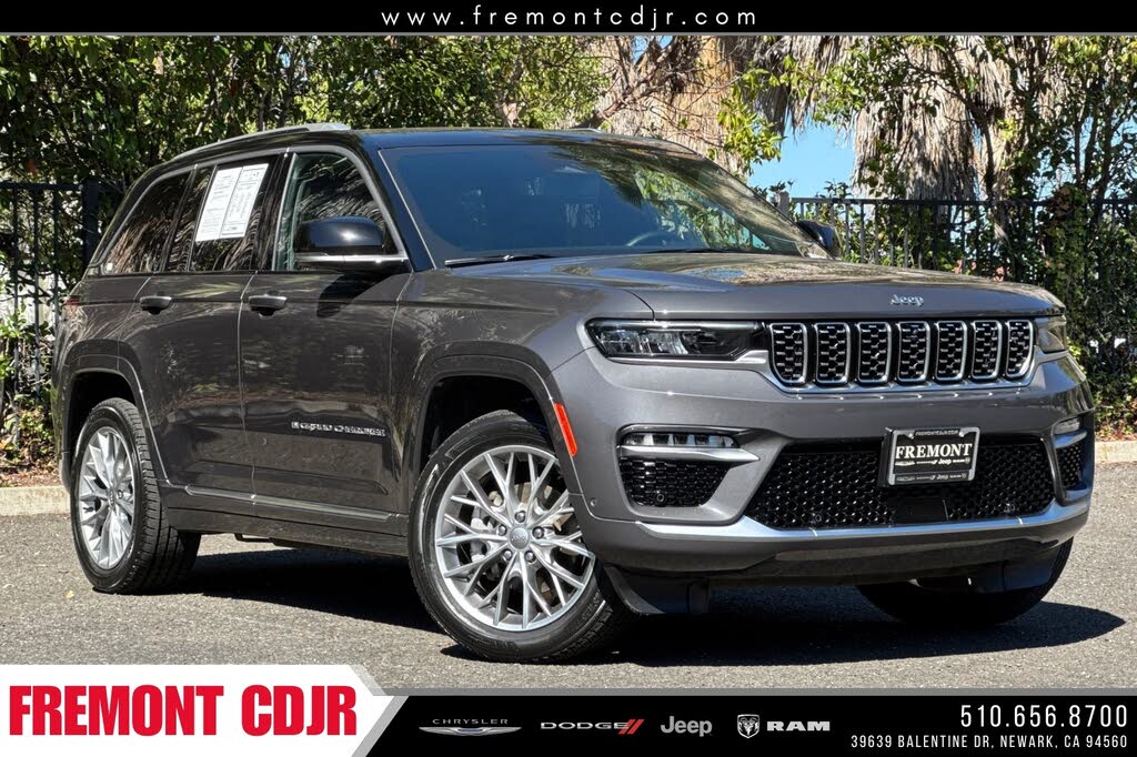 2022 Jeep Grand Cherokee Summit 4WD