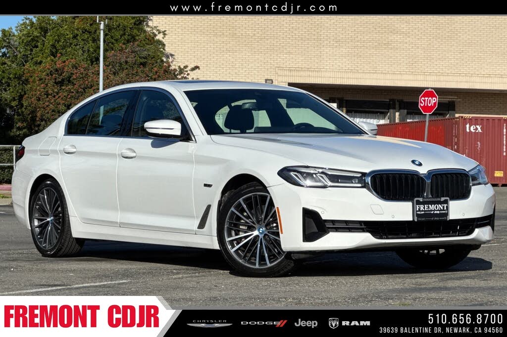 2023 BMW 5 Series 530e xDrive Hybrid Plug-in AWD