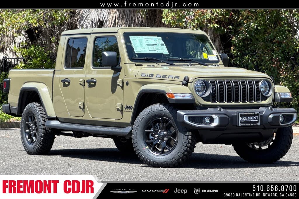 2025 Jeep Gladiator Sport Crew Cab 4WD