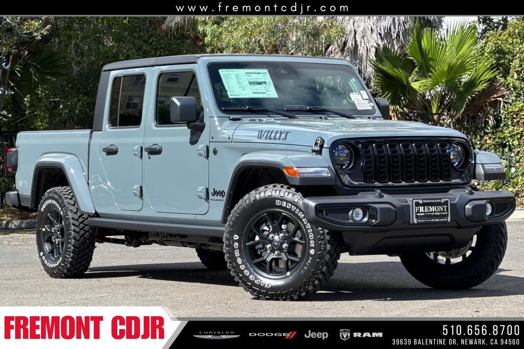 2025 Jeep Gladiator Willys Crew Cab 4WD