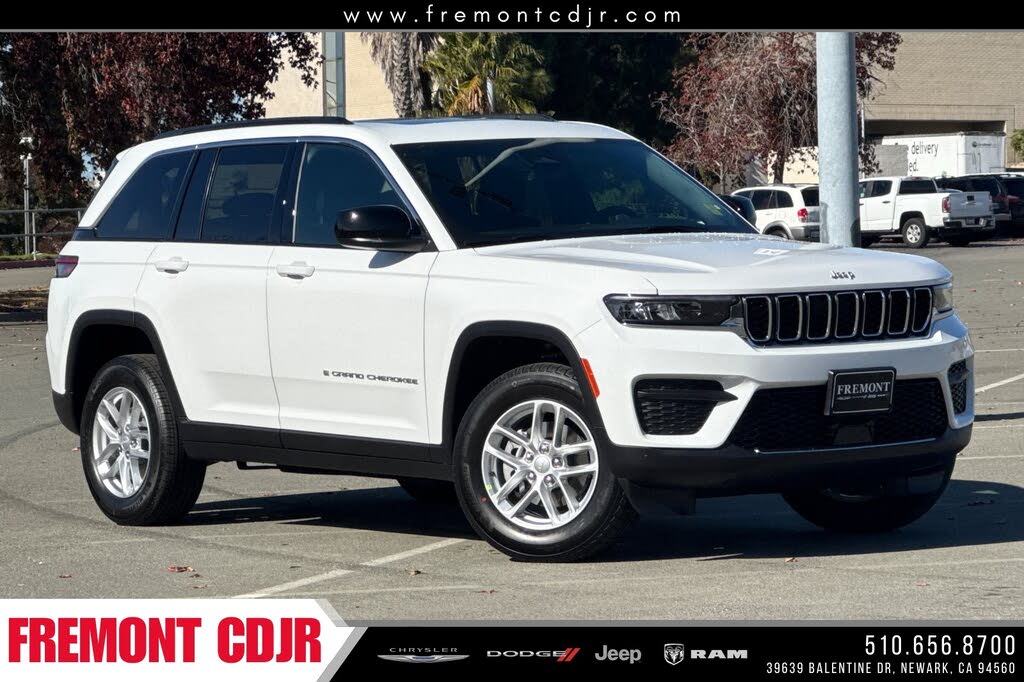 2025 Jeep Grand Cherokee Laredo RWD