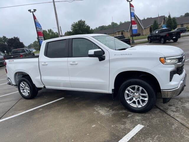 2026 Chevrolet Silverado 1500 LT Crew Cab 4WD