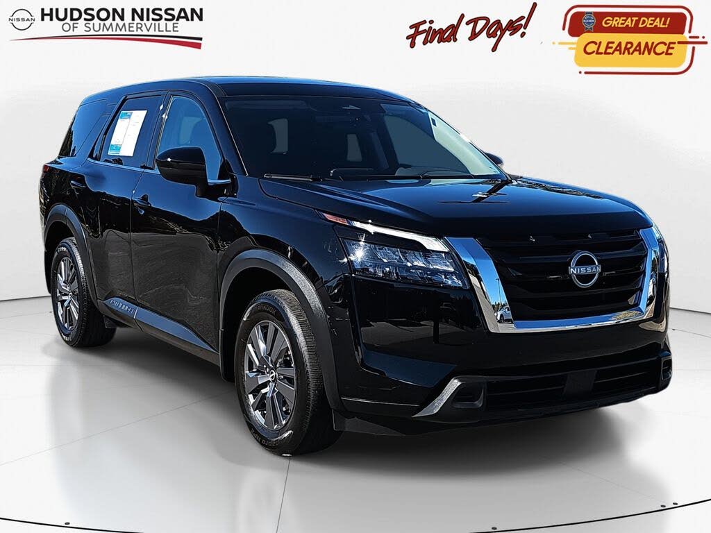 2025 Nissan Pathfinder S FWD
