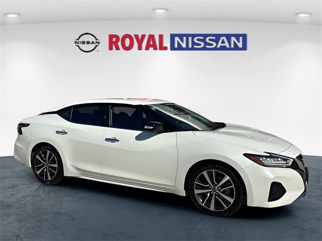 2023 Nissan Maxima SV FWD