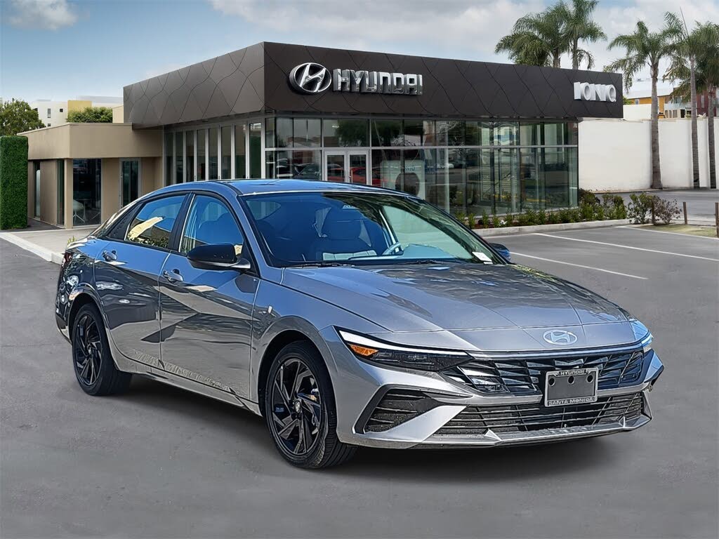 2026 Hyundai Elantra SEL Sport FWD