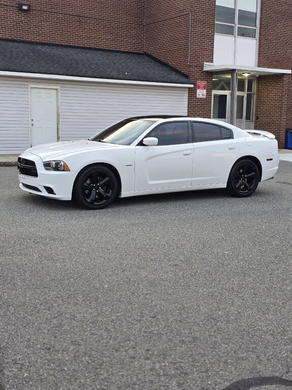2013 Dodge Charger R/T Plus RWD