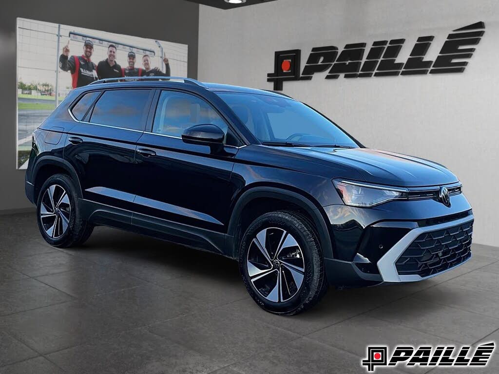 2025 Volkswagen Taos SE 4Motion