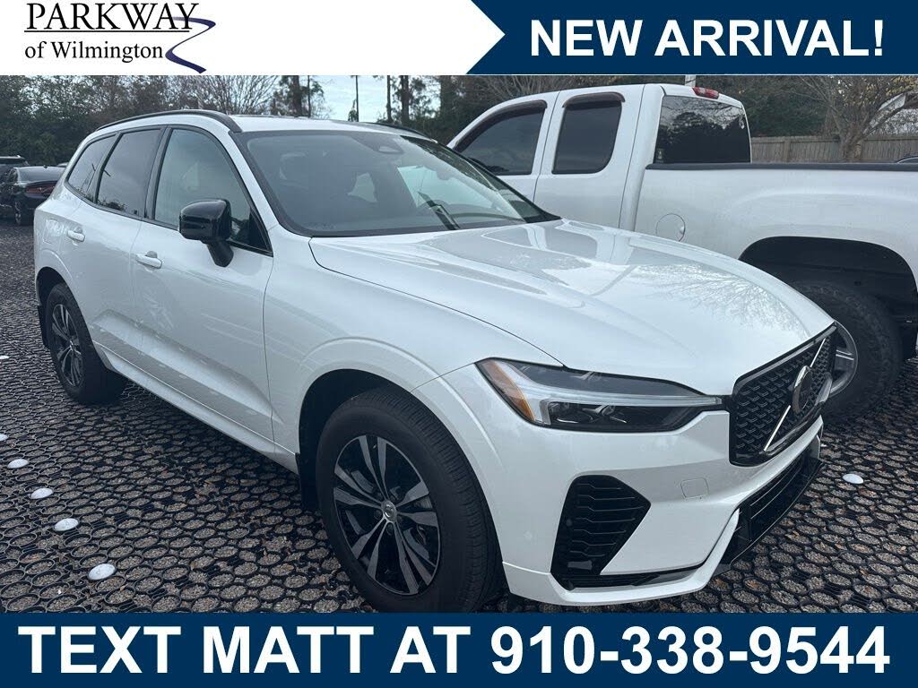 2024 Volvo XC60 Recharge T8 Core Dark Theme eAWD