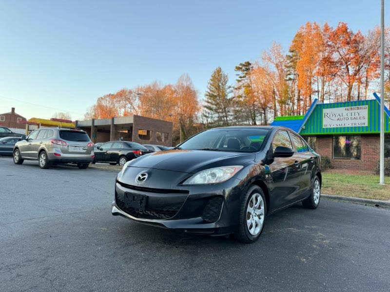 2013 Mazda MAZDA3 i SV