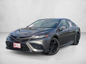 Toyota Camry SE FWD
