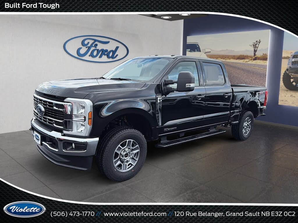 2025 Ford F-250 Super Duty XLT Crew Cab 4WD