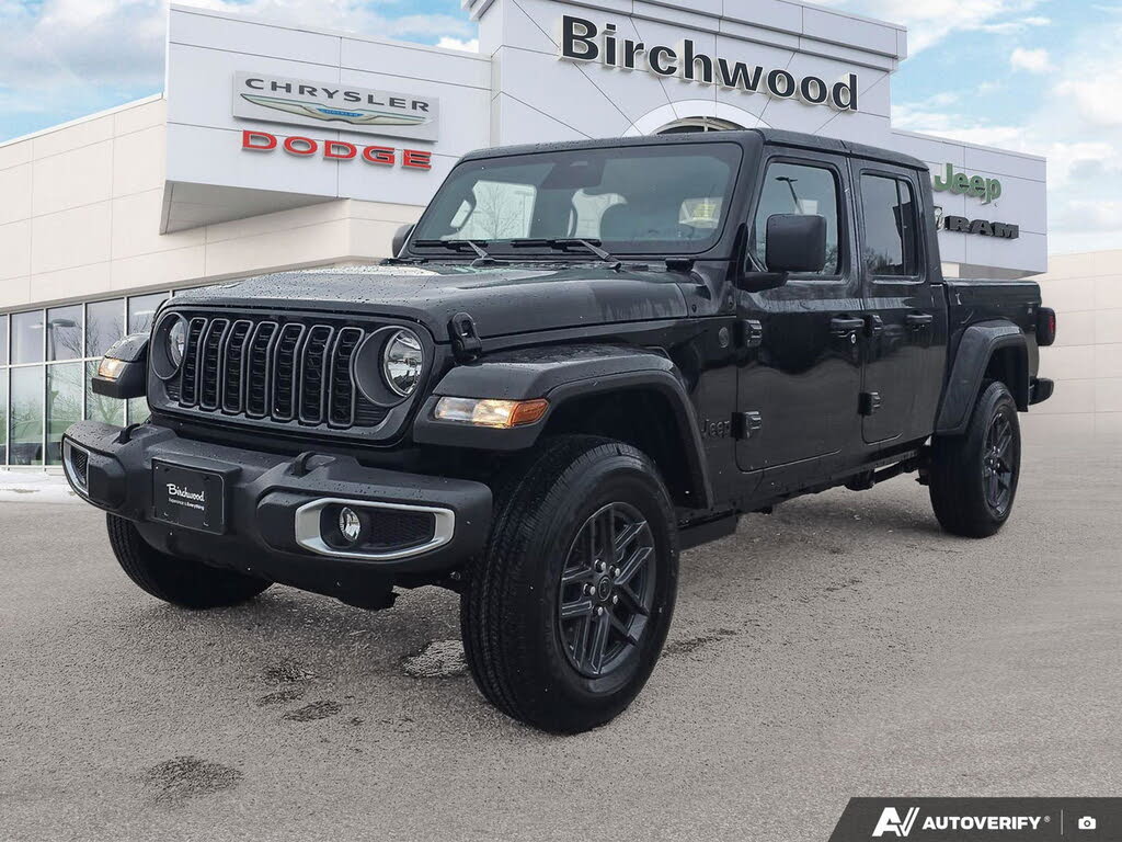 2026 Jeep Gladiator Sport S Crew Cab 4WD