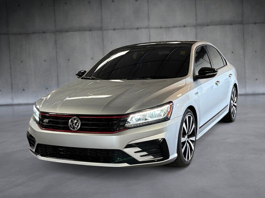 2018 Volkswagen Passat V6 GT FWD
