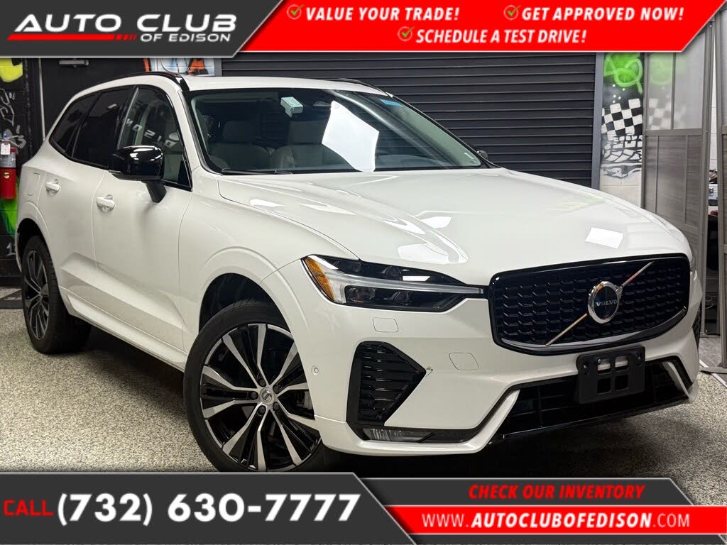 2024 Volvo XC60 B5 Plus Dark Theme AWD