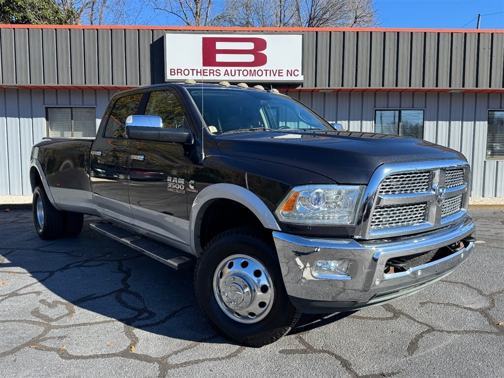 2016 RAM 3500 Laramie Crew Cab LB DRW 4WD