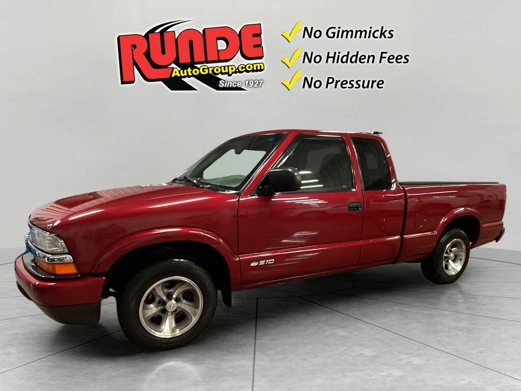 2002 Chevrolet S-10 LS Extended Cab RWD