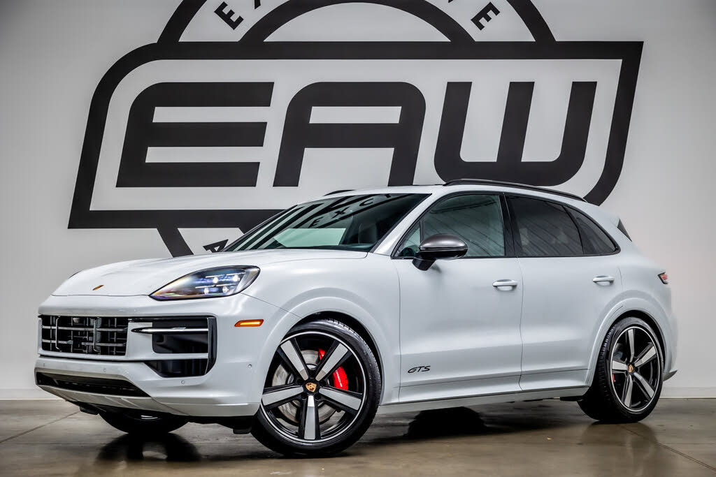 2025 Porsche Cayenne GTS AWD