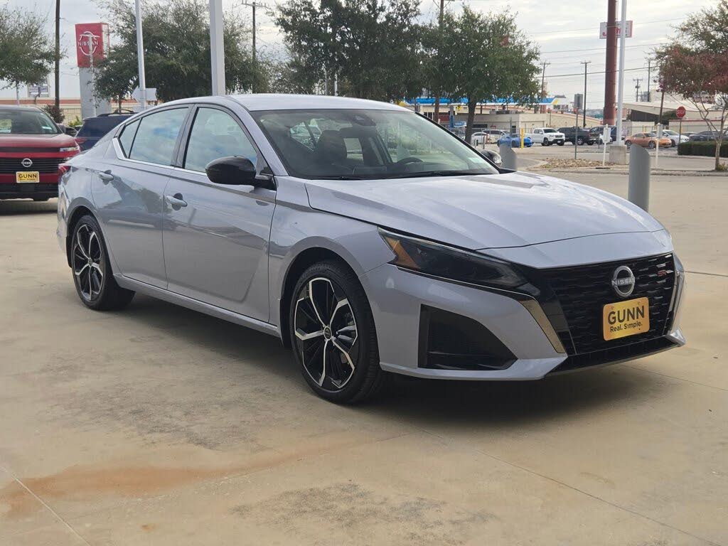 2025 Nissan Altima 2.5 SR FWD