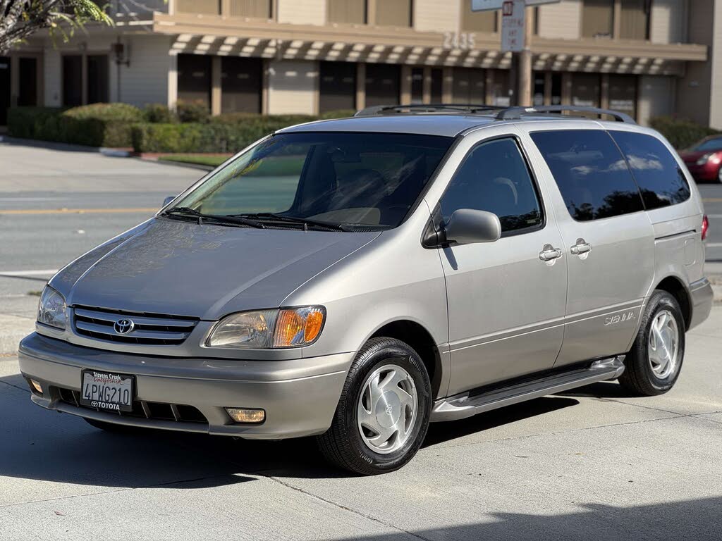 2001 Toyota Sienna XLE
