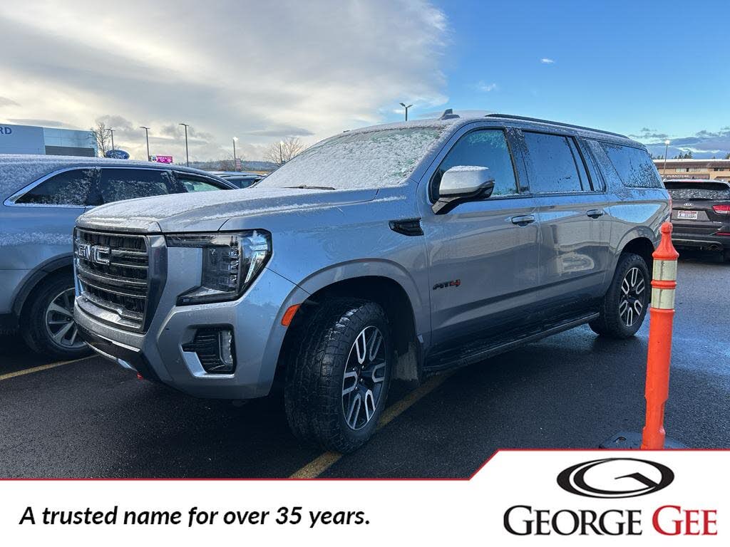 2023 GMC Yukon XL AT4 4WD