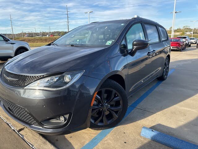 2020 Chrysler Pacifica Touring L Plus FWD