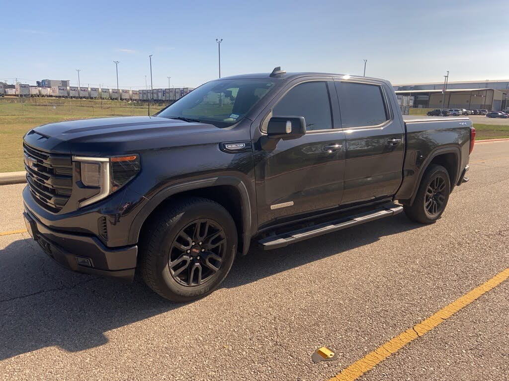 2022 GMC Sierra 1500 Elevation Crew Cab 4WD