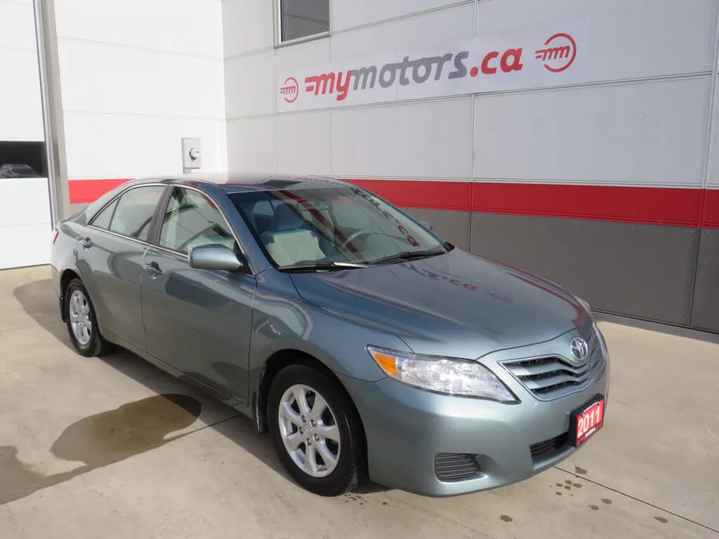 2011 Toyota Camry LE V6