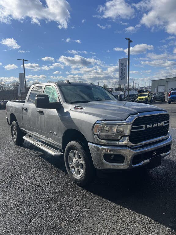 2024 RAM 2500 Big Horn Crew Cab 4WD