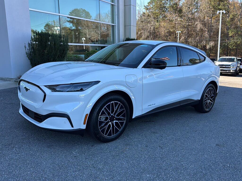 2025 Ford Mustang Mach-E Premium RWD