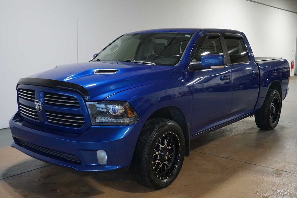2015 RAM 1500 Sport Crew Cab 4WD