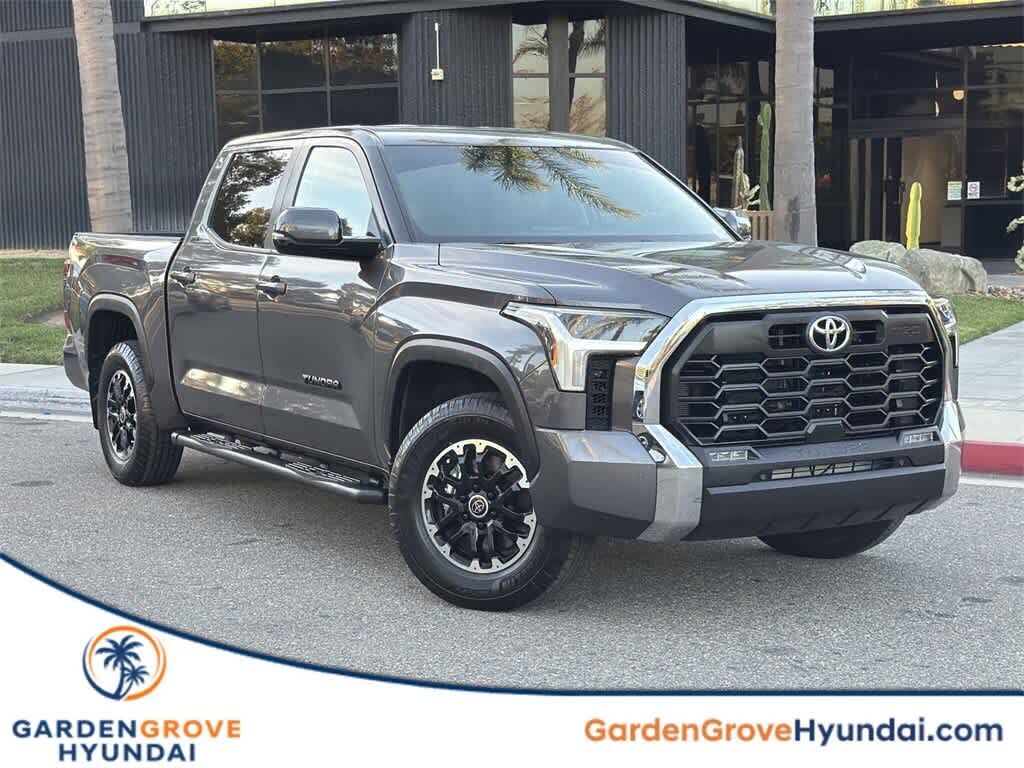 2024 Toyota Tundra SR5 CrewMax Cab RWD