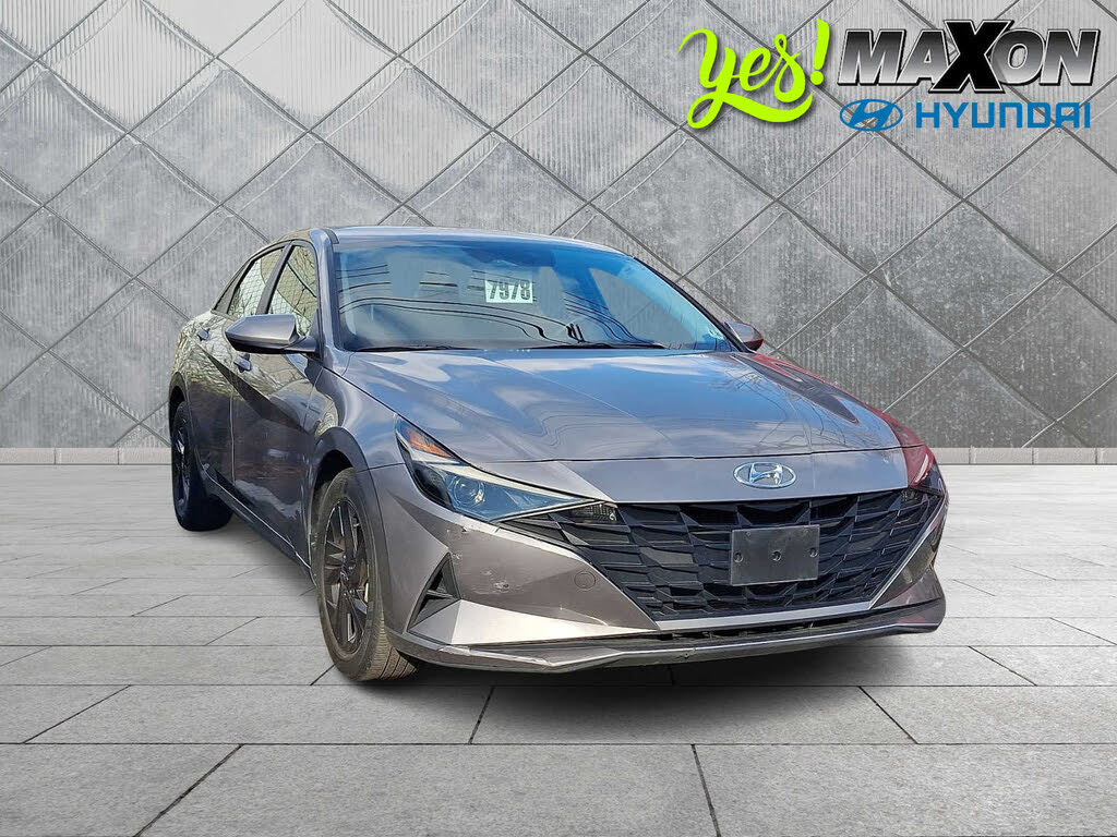 2021 Hyundai Elantra SEL FWD