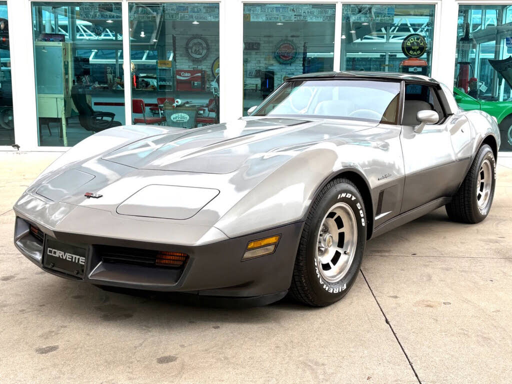 1982 Chevrolet Corvette Coupe RWD