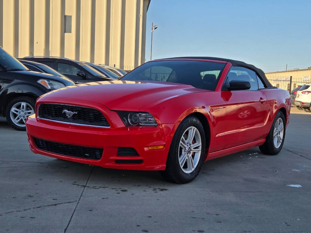 2014 Ford Mustang V6 Convertible RWD