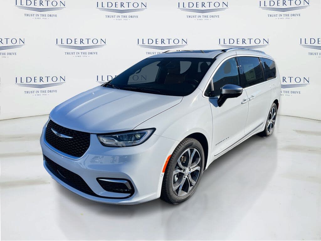 2026 Chrysler Pacifica Pinnacle FWD